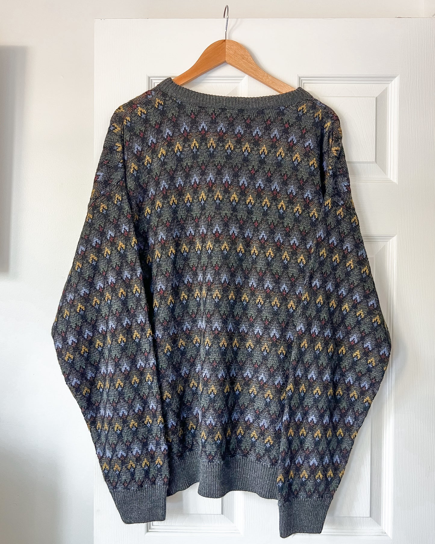 Diamond Patterned Knitted Sweater