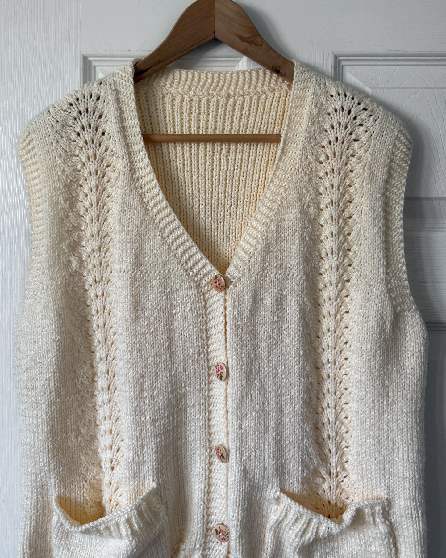 Cream Floral Buttoned Knitted Vest