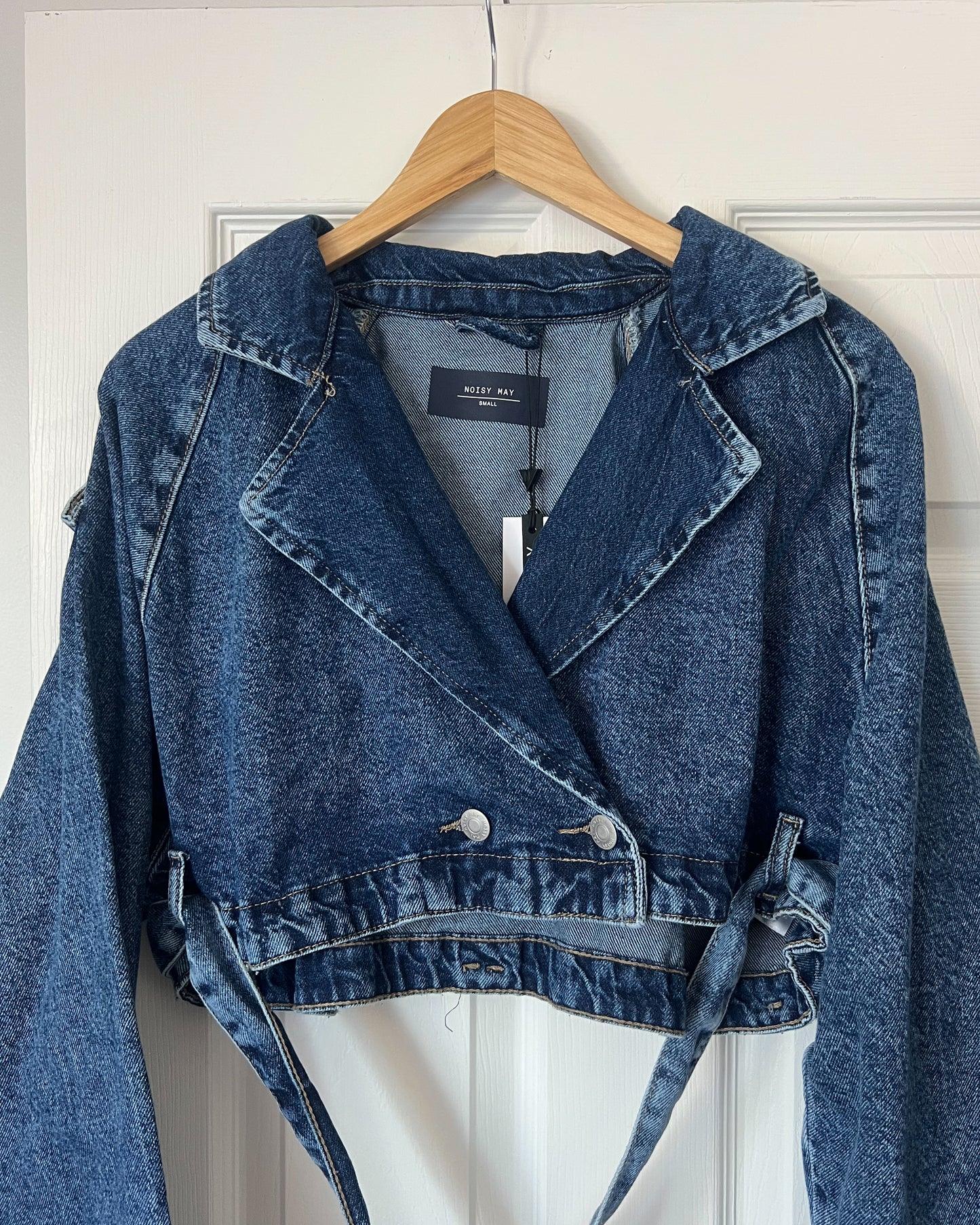 Cropped Denim Jacket With Belt