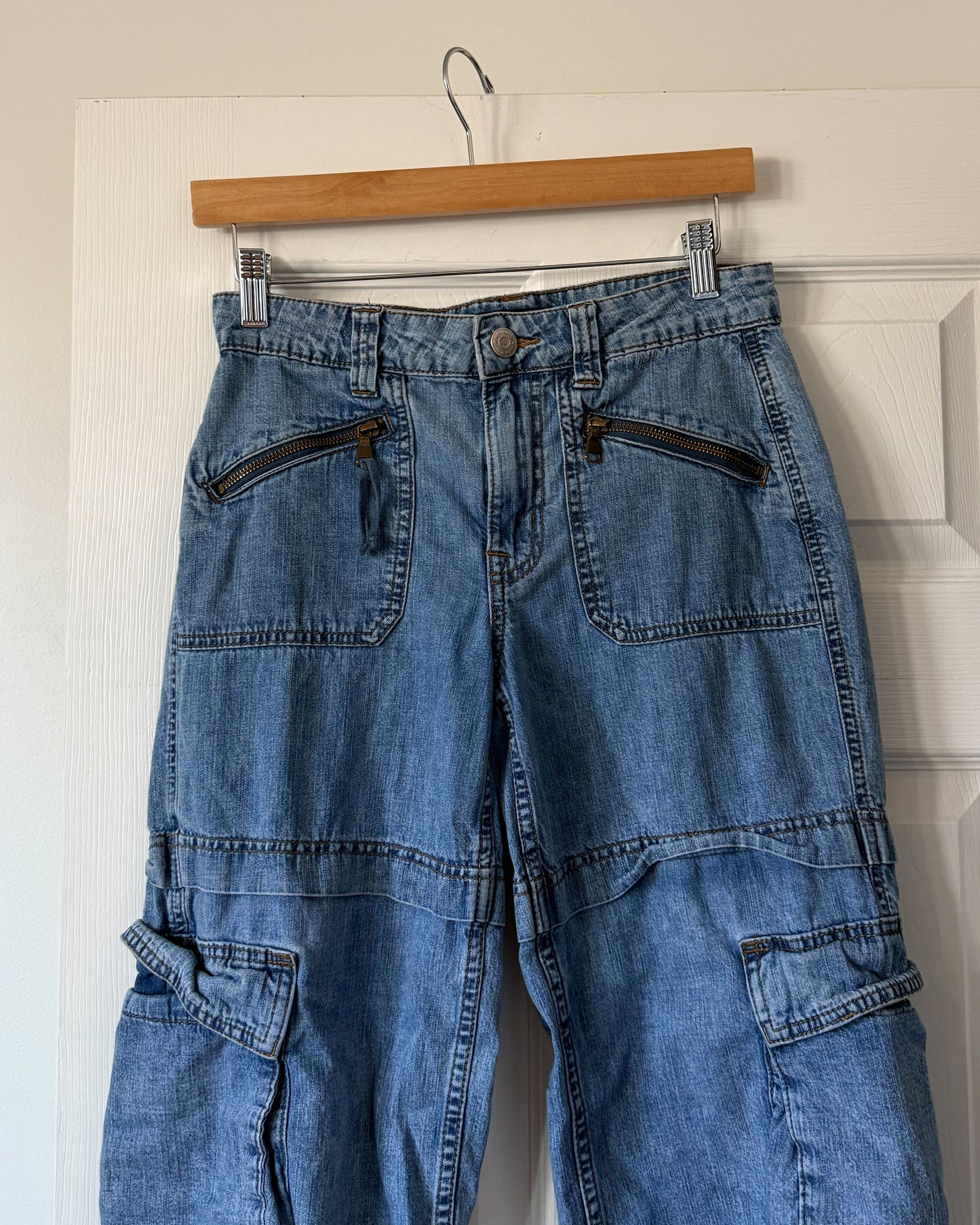 AE Low Rise Parachute Jeans