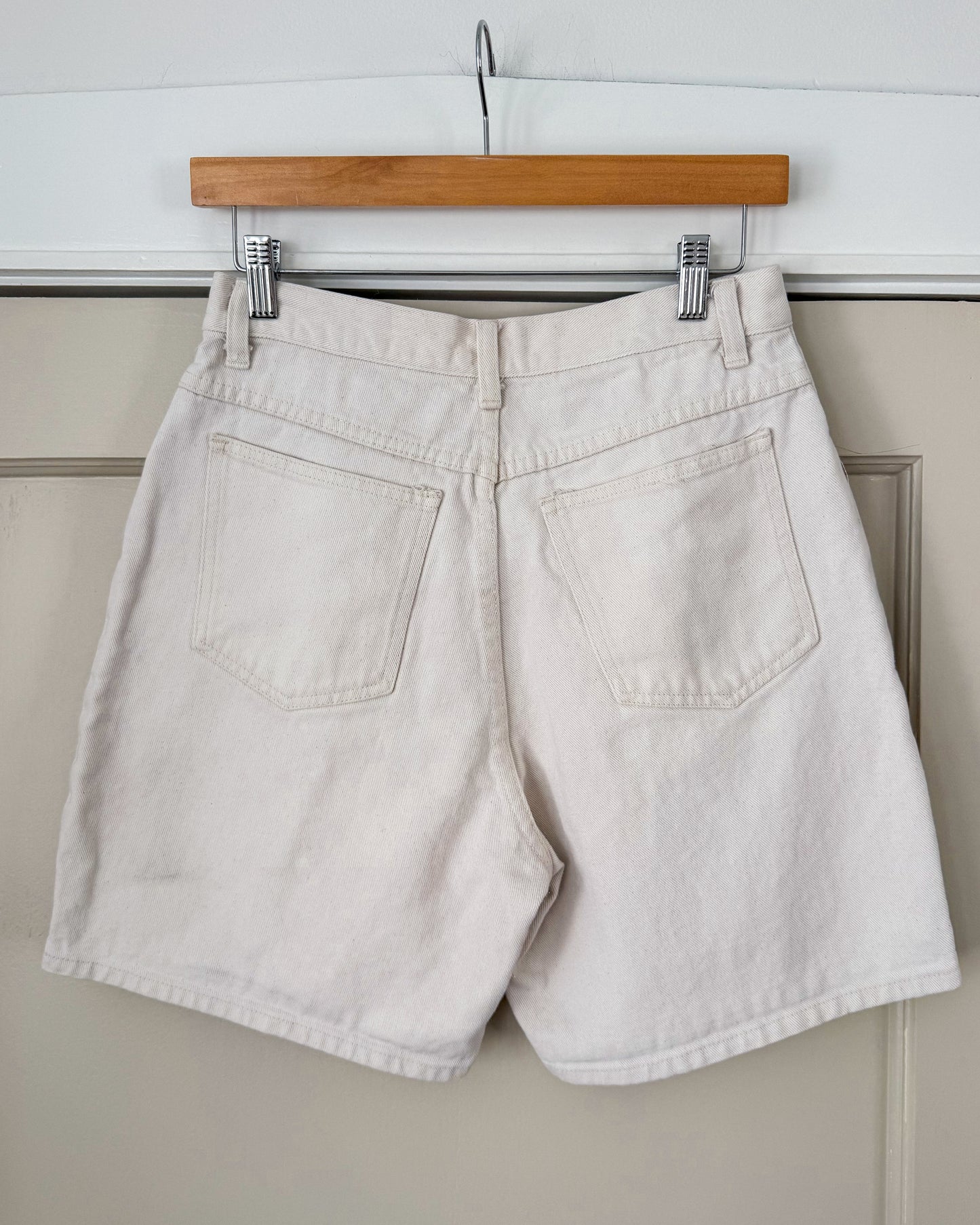 Shorts with Embroidered Flowers