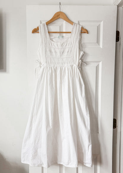 Vintage White ruffles dress