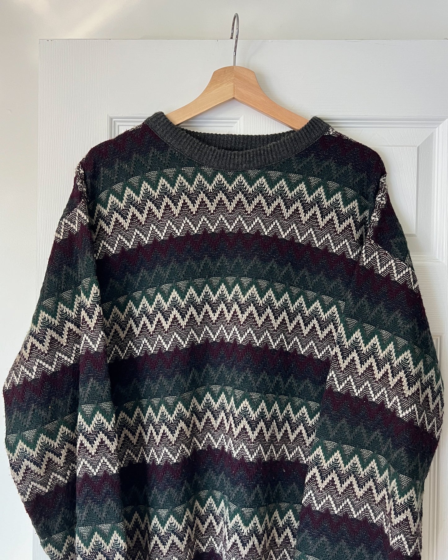 Zigzag Patterned Knitted Sweater