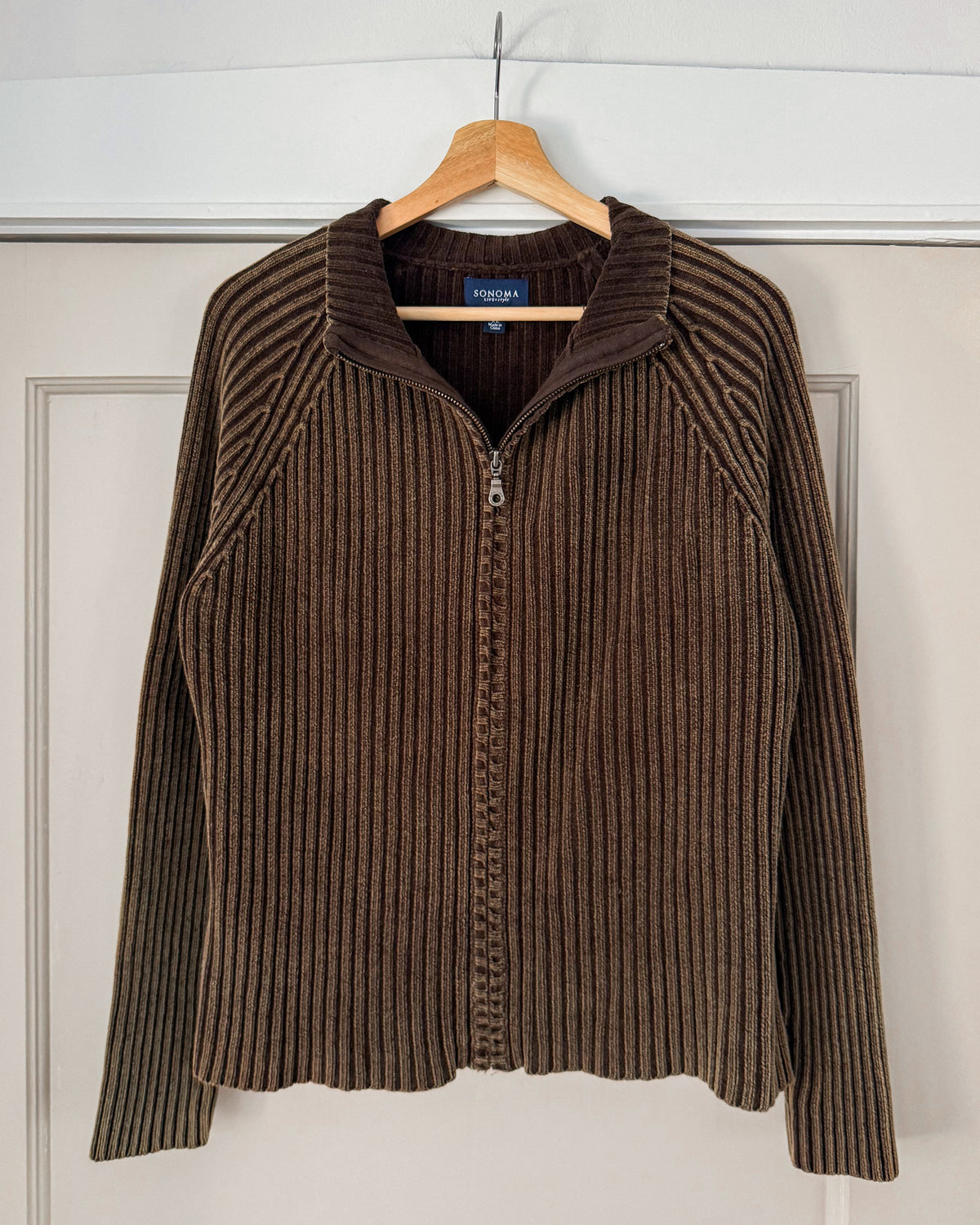Y2K 2006 Brown Zip Up Sweater