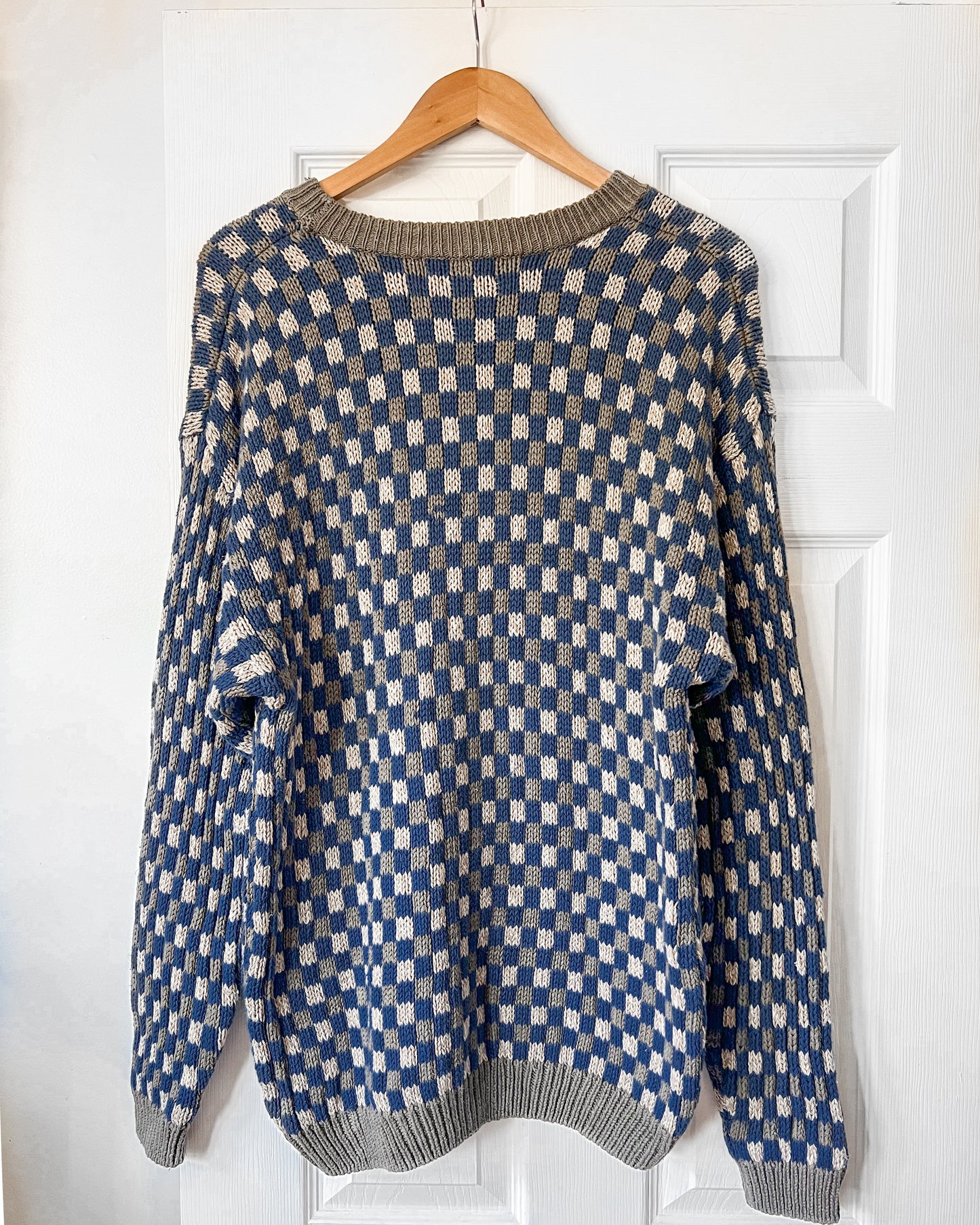 Linen Checkered Knitted Sweater