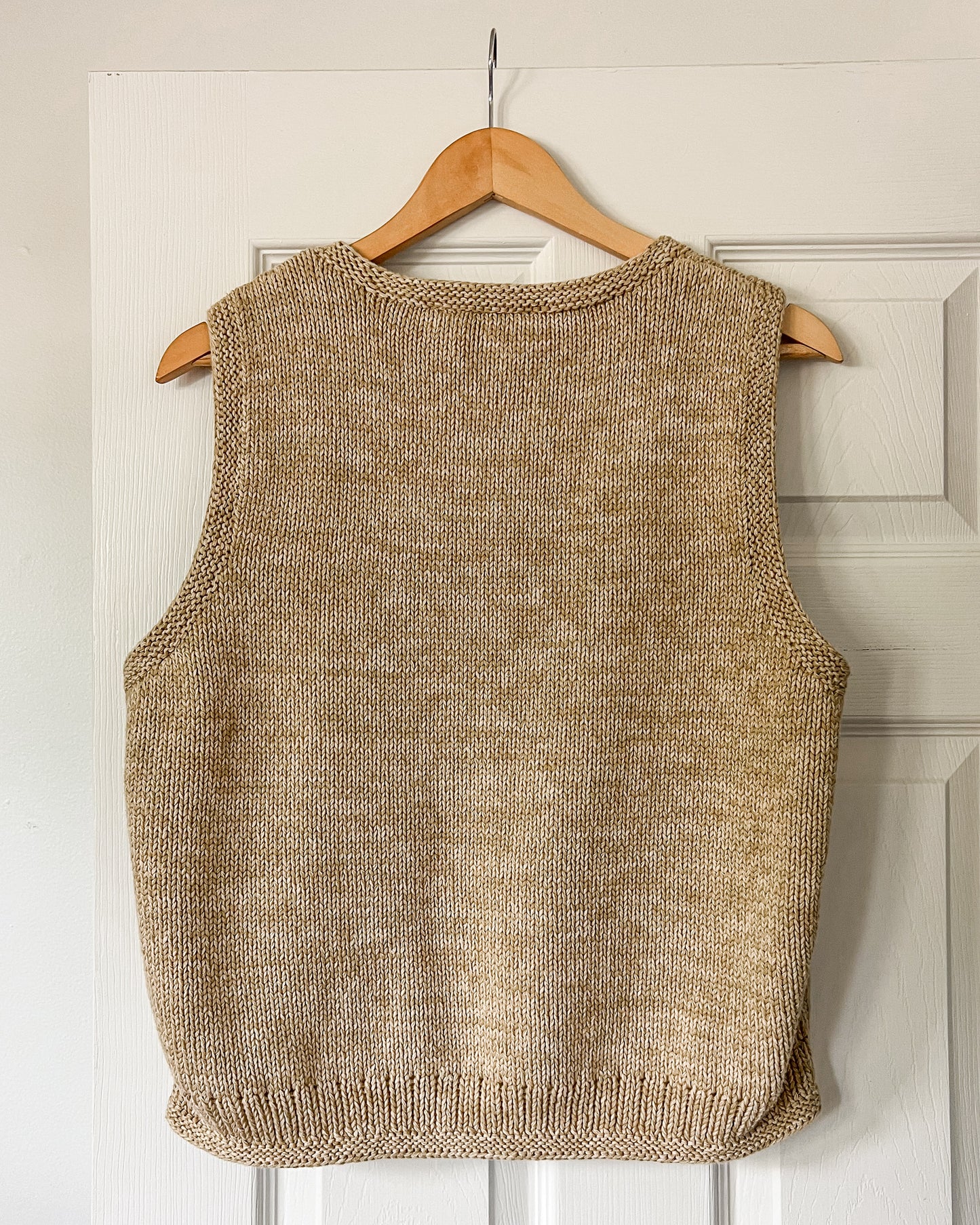 Liz Claiborne Knitted Sleeveless Top