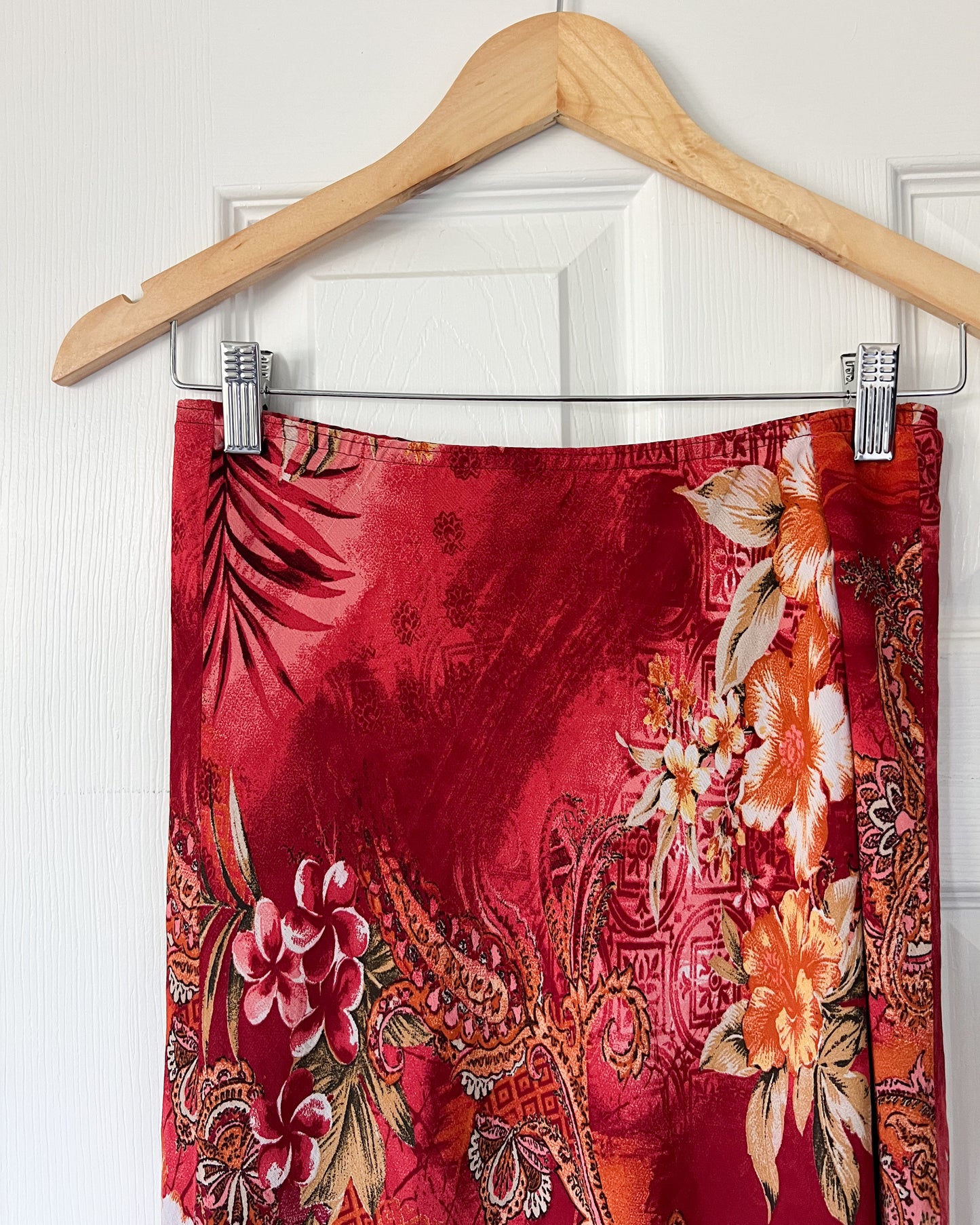 Vintage Floral Graphic Midi Skirt