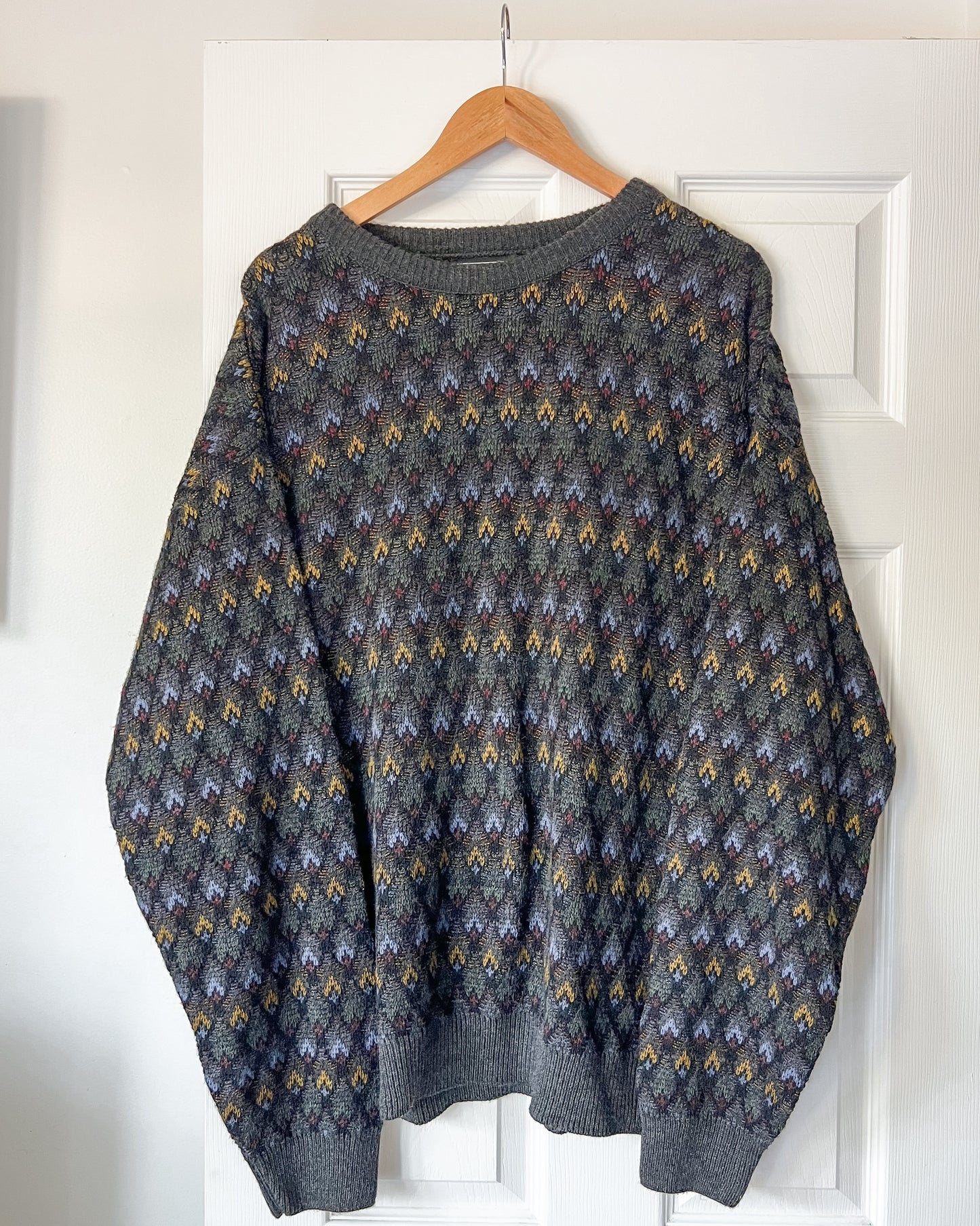 Diamond Patterned Knitted Sweater