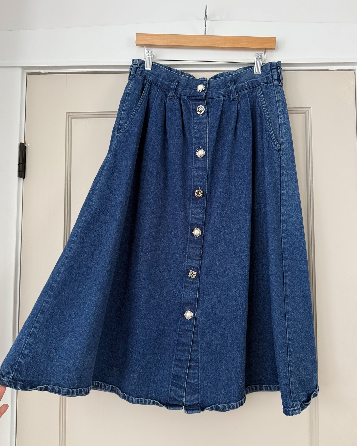 Vintage Denim Skirt Mixed Buttons