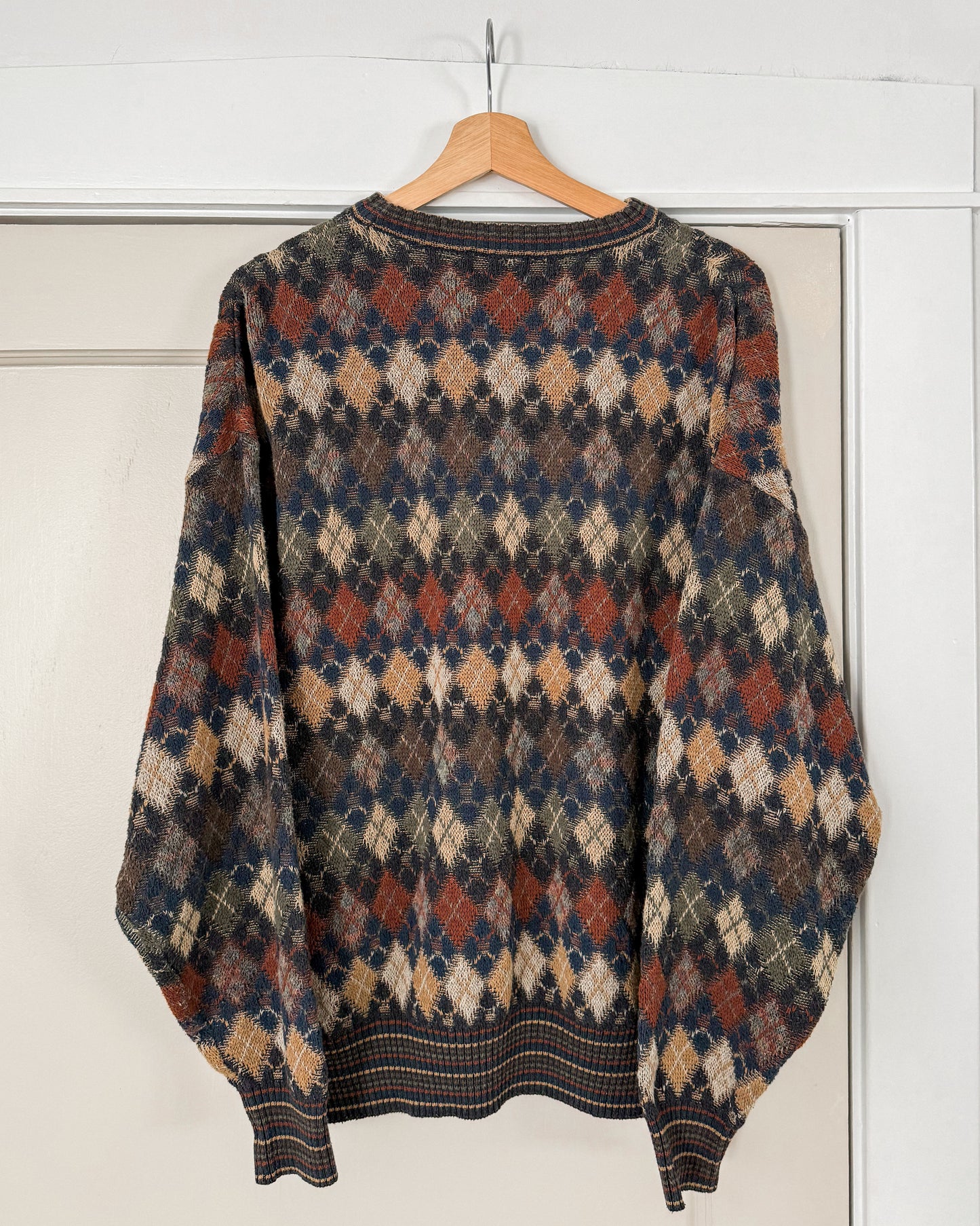 Diamond Pattern Knitted Sweater