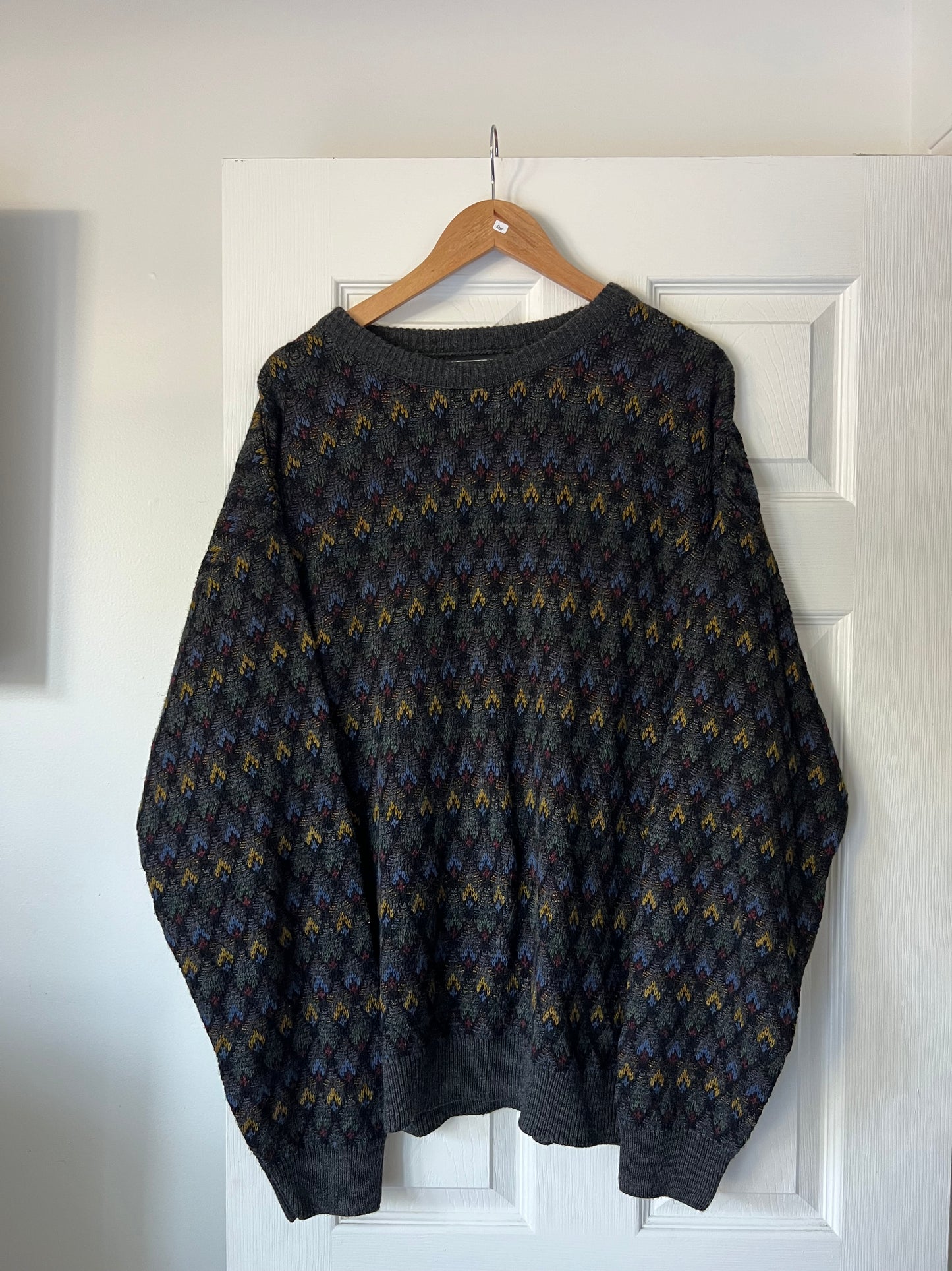 Diamond Patterned Knitted Sweater