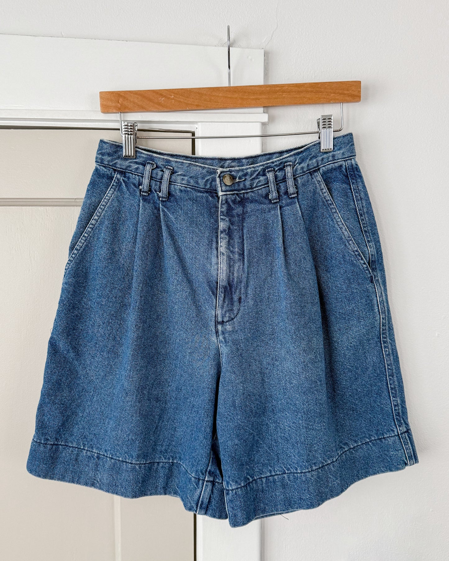 Dockers Pleaded Denim Shorts W28