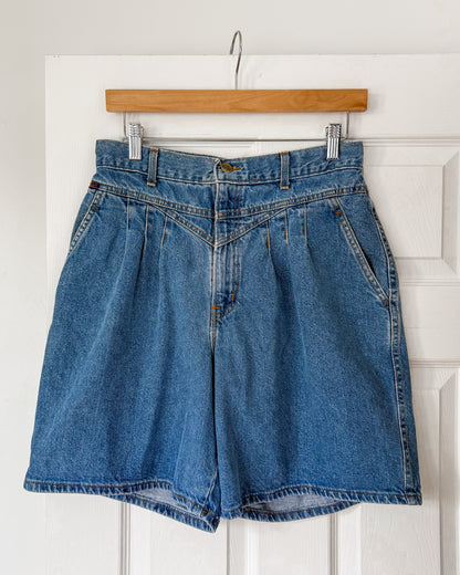 Vintage Chic Pleated Denim Shortss